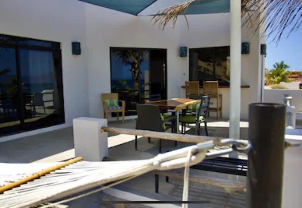 Beach Front Lofts, La Ventana Екстер'єр фото