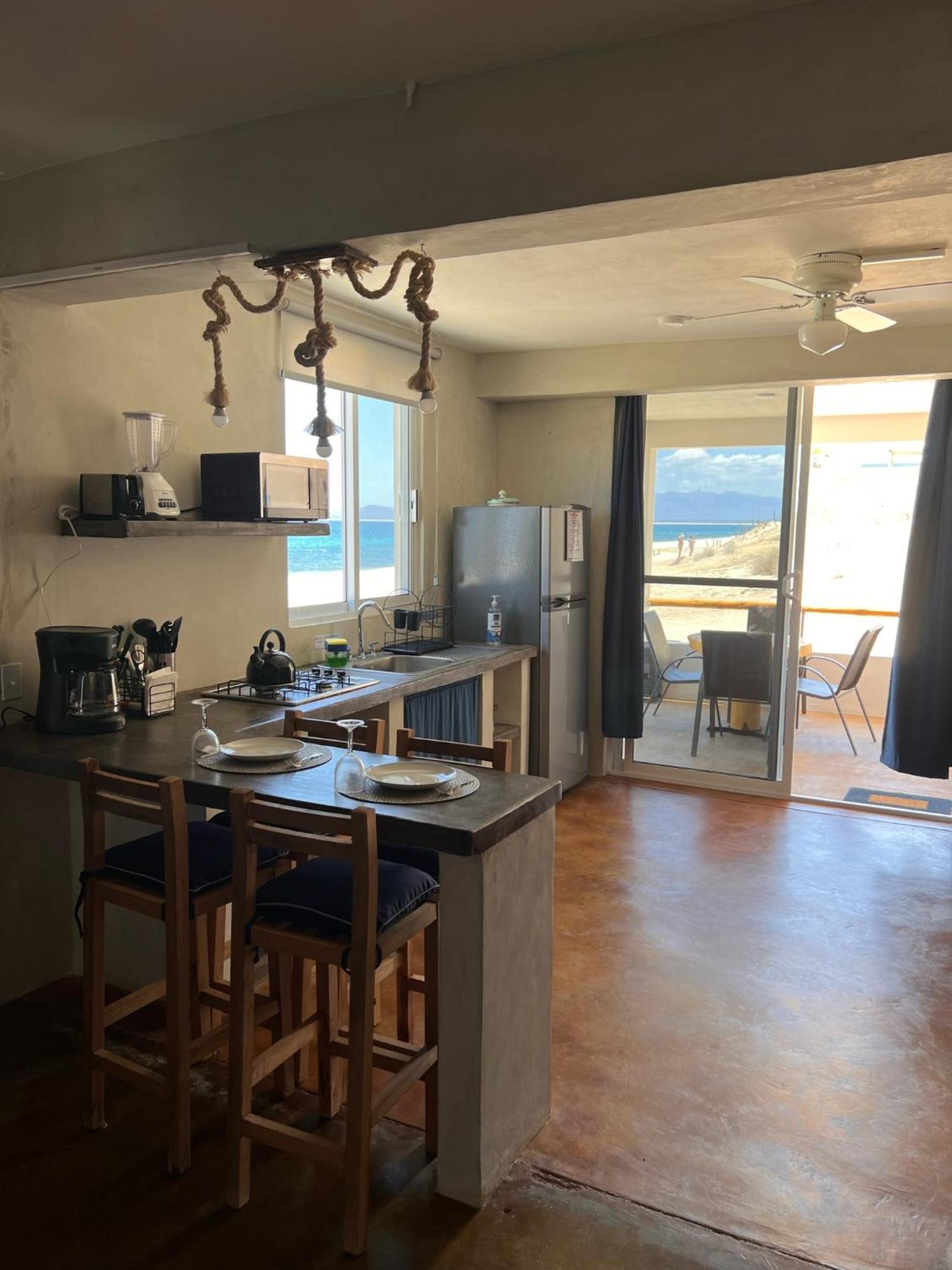 Beach Front Lofts, La Ventana Екстер'єр фото
