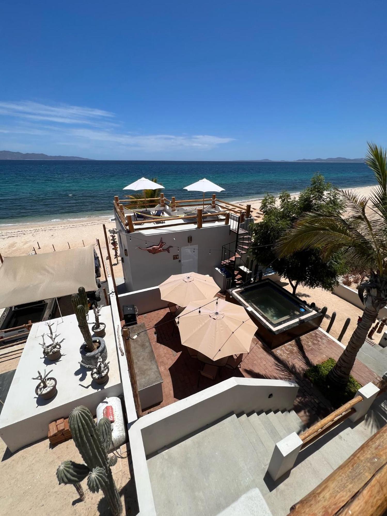Beach Front Lofts, La Ventana Екстер'єр фото