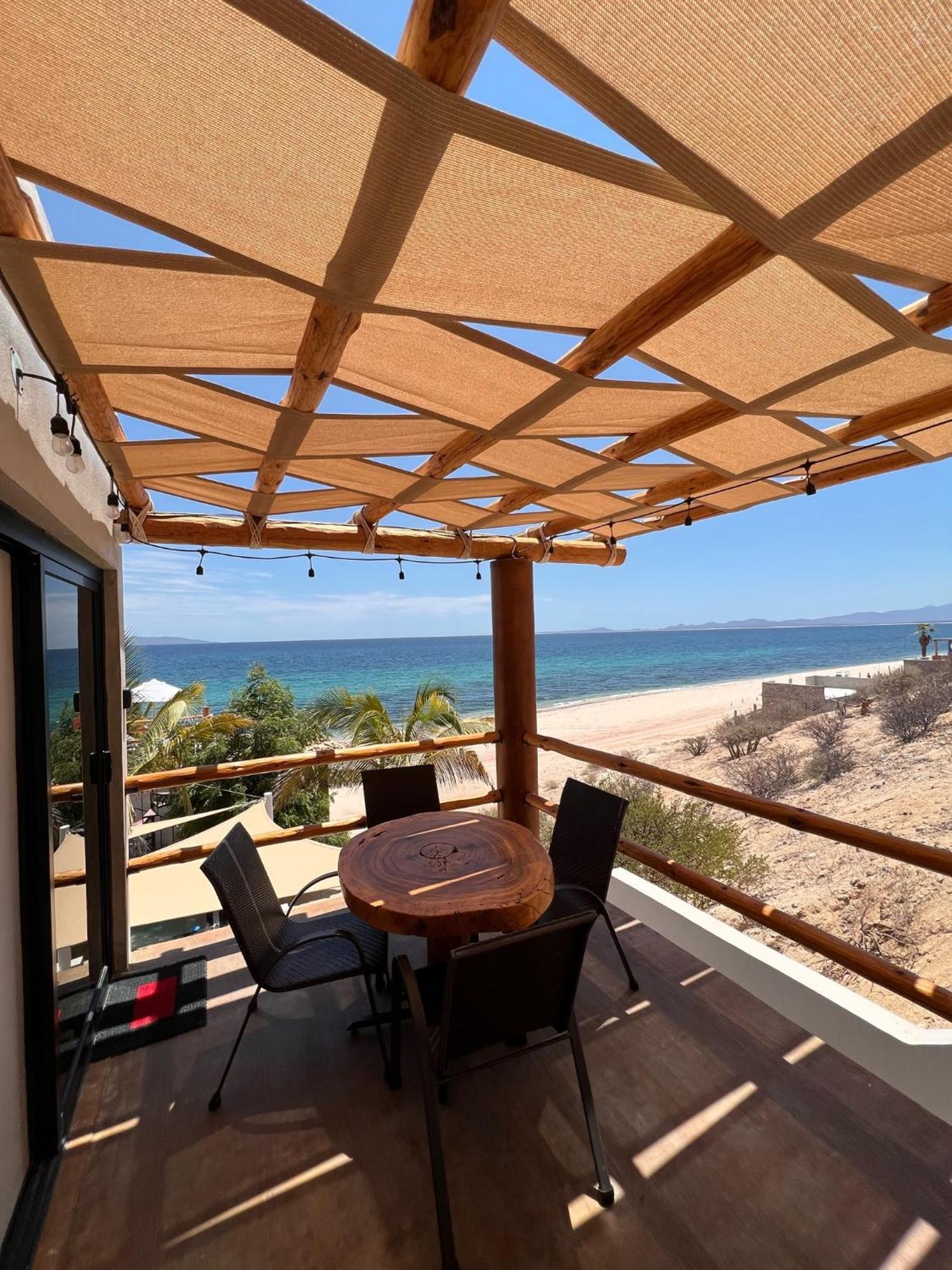 Beach Front Lofts, La Ventana Екстер'єр фото